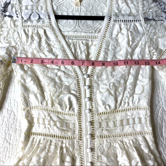 SPELL Clover Lace Gown - Picture 4 of 11